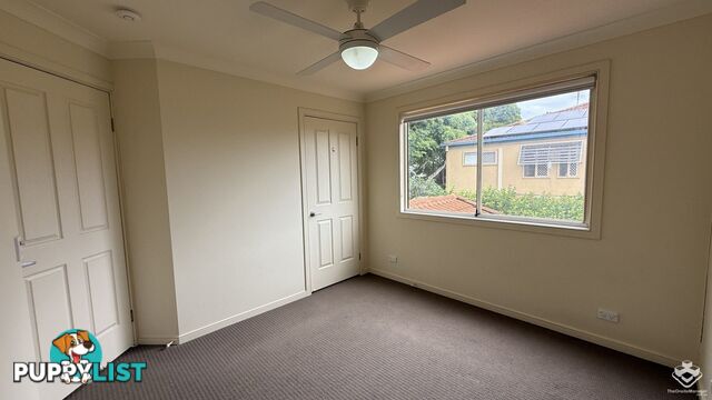 2/95 Eugaree Street Southport QLD 4215