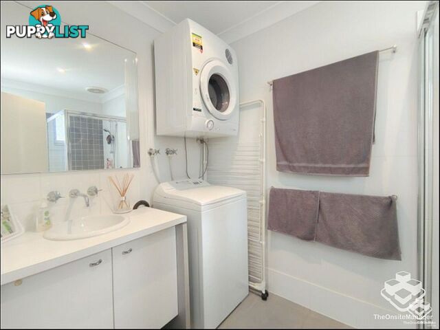 ID:21156352 16 Surbiton Court Carindale QLD 4152