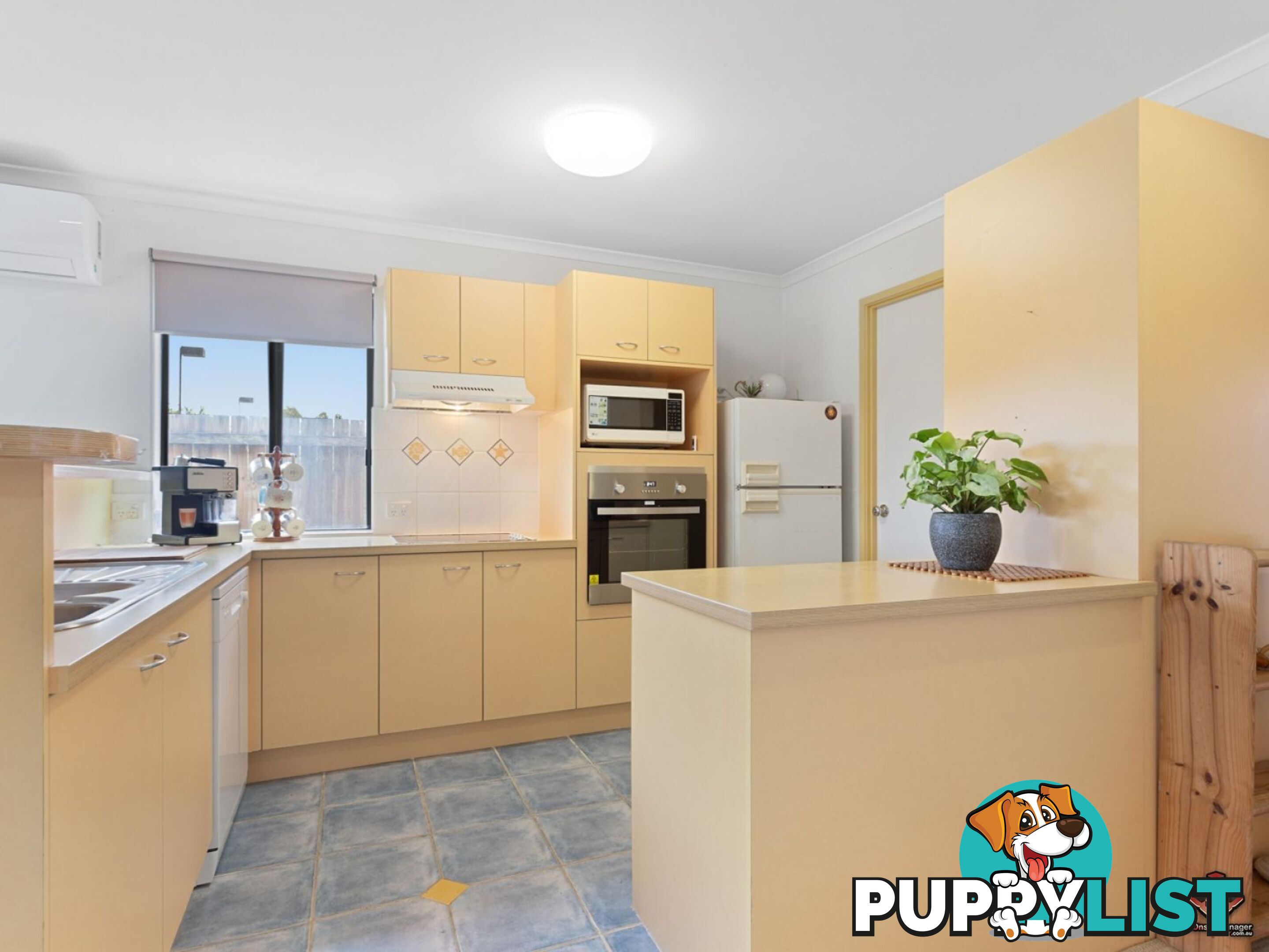 9A Browning Boulevard Battery Hill QLD 4551