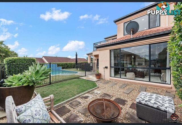 102 Cribb Road Carindale QLD 4152