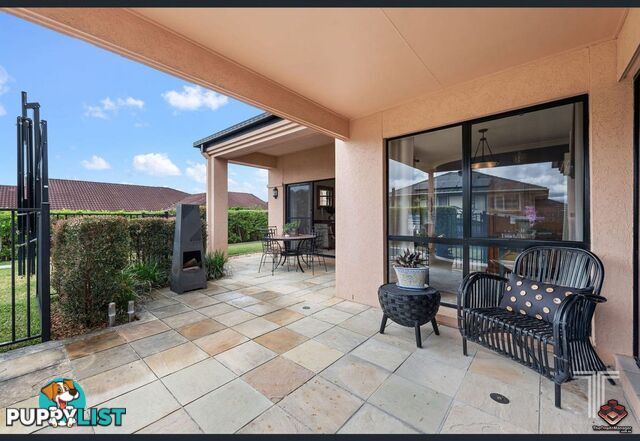 102 Cribb Road Carindale QLD 4152