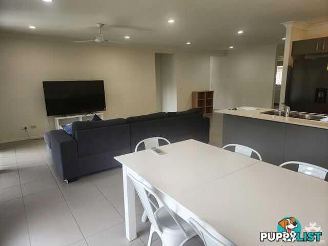 ID:21139183/230 Pulgul Street Urangan QLD 4655