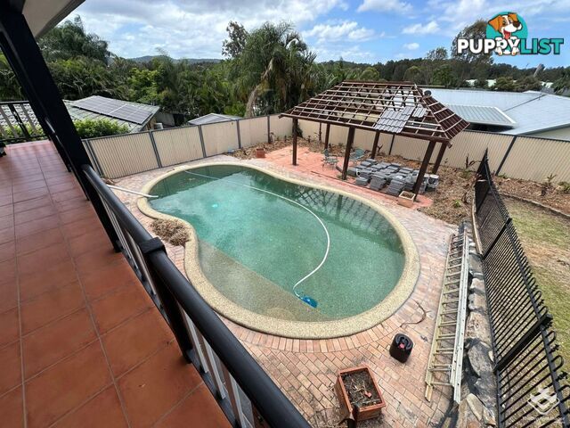 6 Avonbury Court Carrara QLD 4211