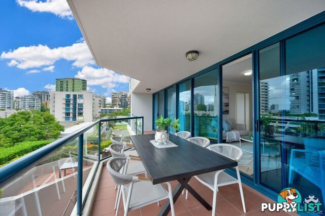 17/45 Deakin Street Kangaroo Point QLD 4169