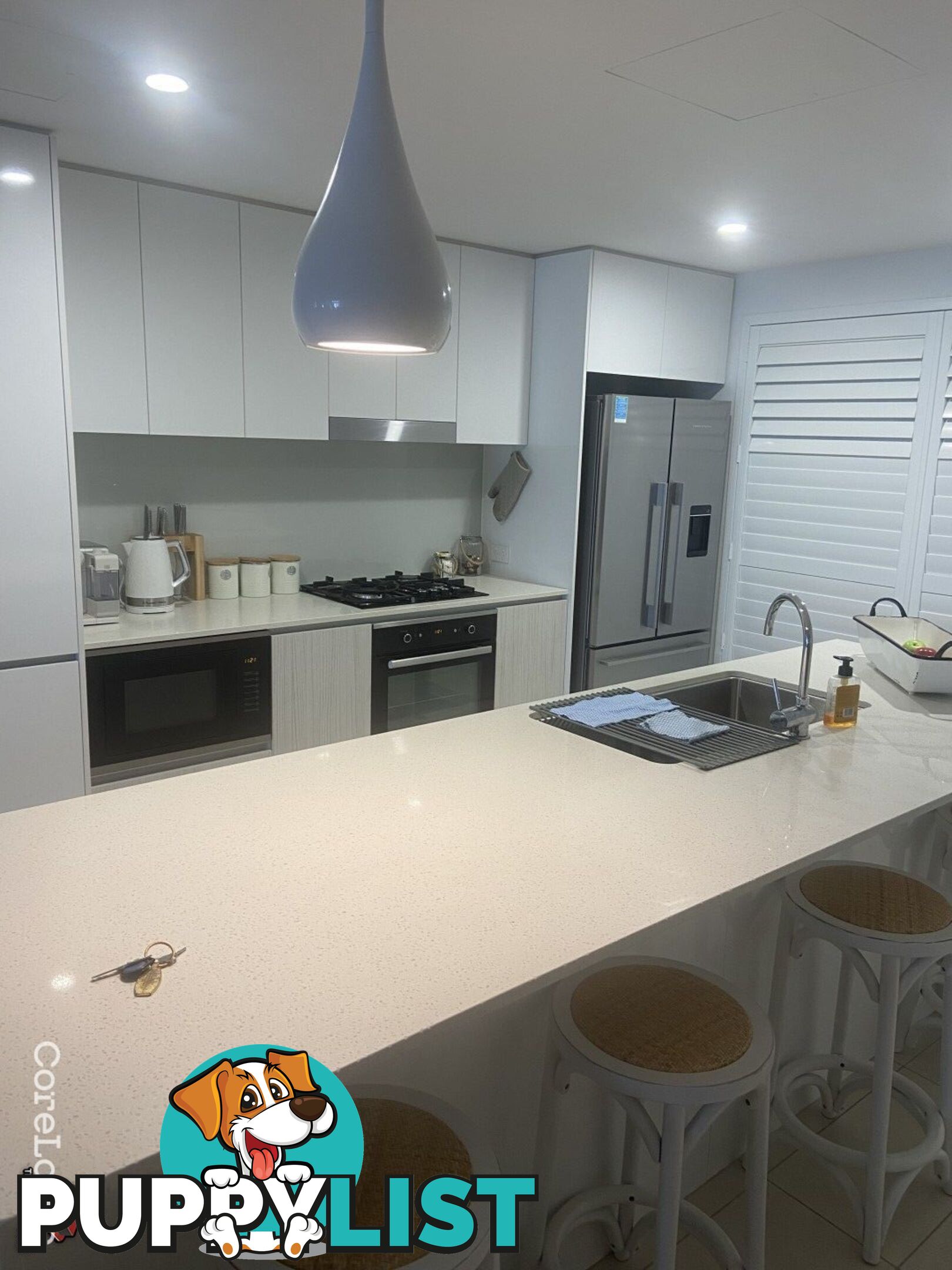 ID:21155512 388 Marine Parade Labrador QLD 4215