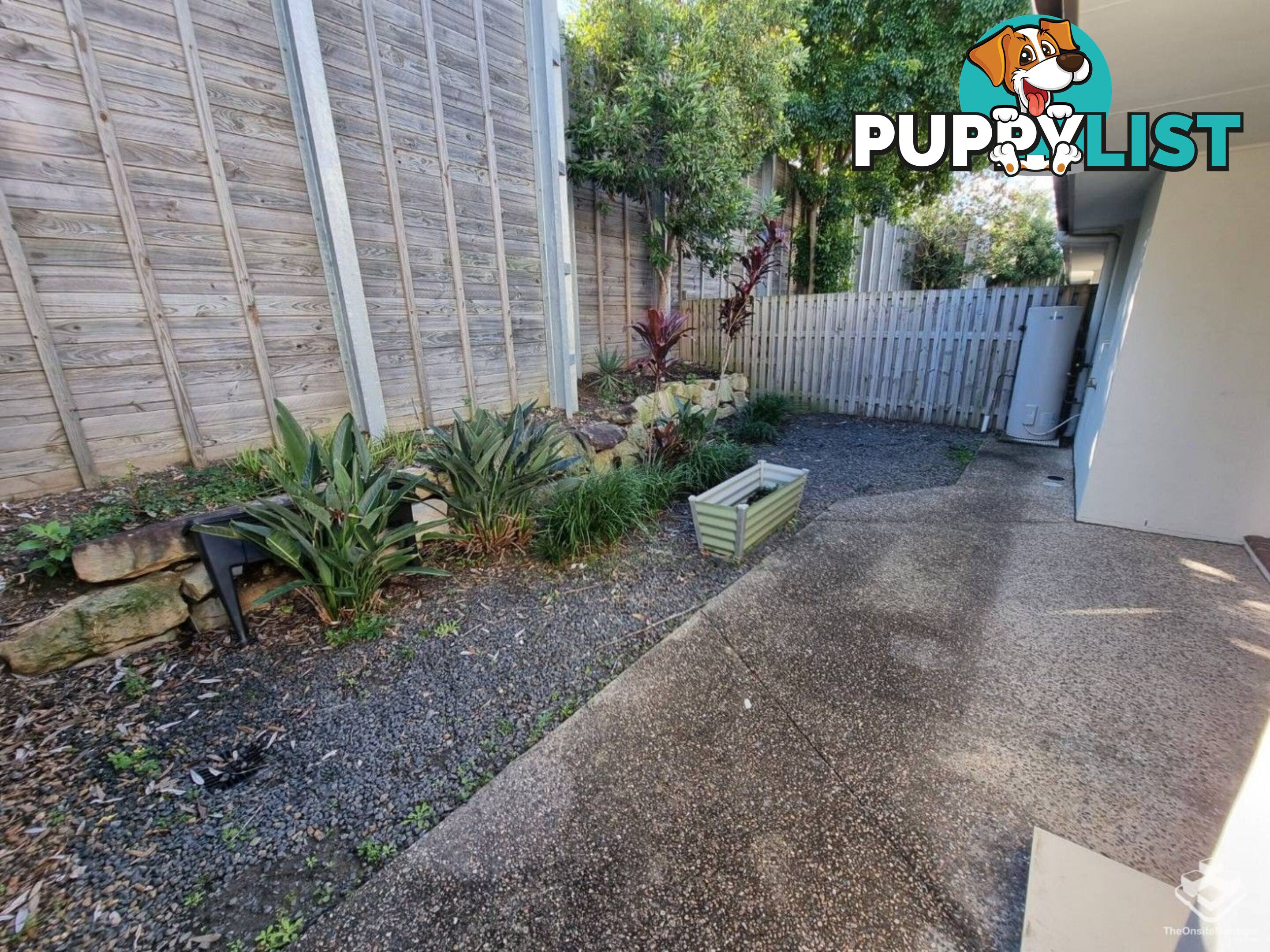 UNIT01/9 Eduard Place Calamvale QLD 4116