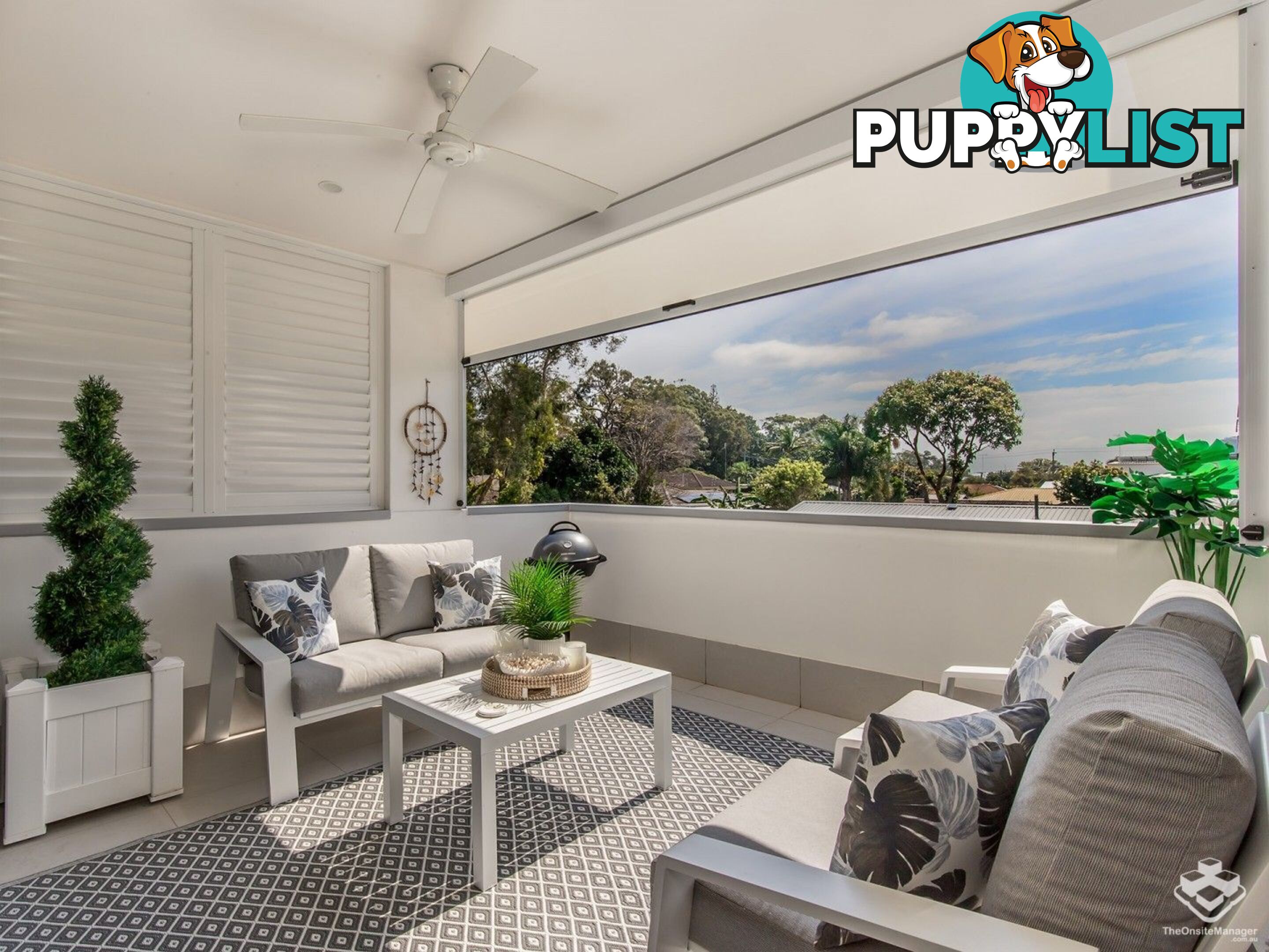 1/10 Middle Street Labrador QLD 4215