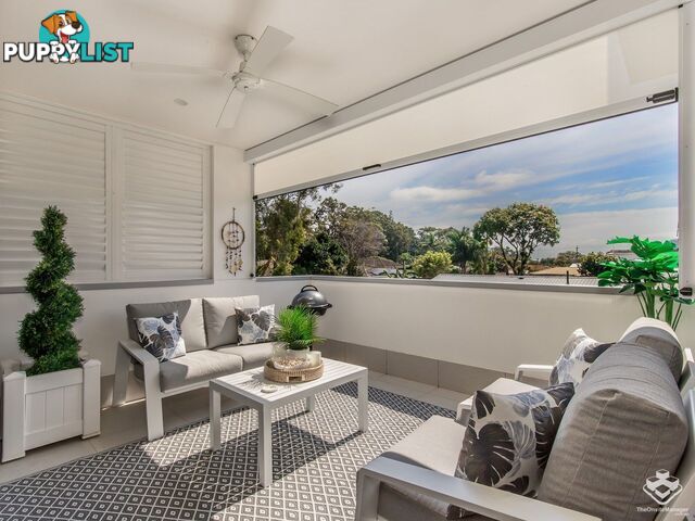 1/10 Middle Street Labrador QLD 4215