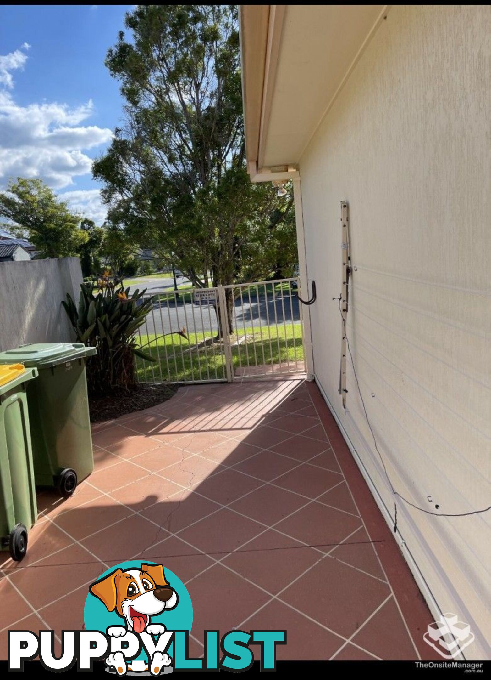 9 Fitzalan Circuit Arundel QLD 4214