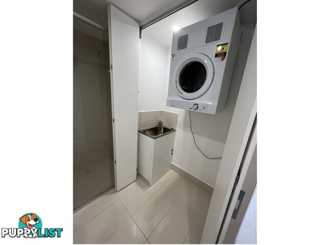 ID:21154058 9 Hooker Boulevard Broadbeach Waters QLD 4218