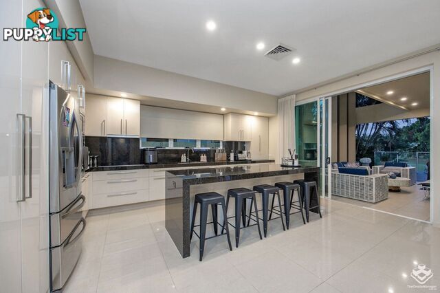 3012 Northview Parade Benowa QLD 4217