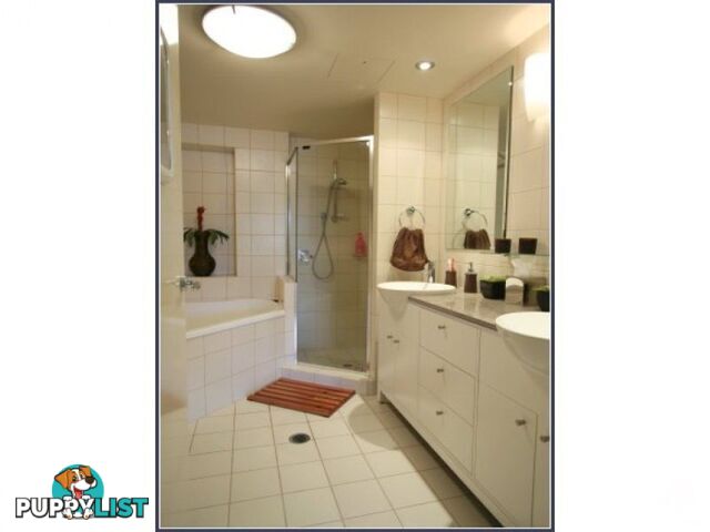 ID:3723728 1 Holman Street KANGAROO POINT QLD 4169