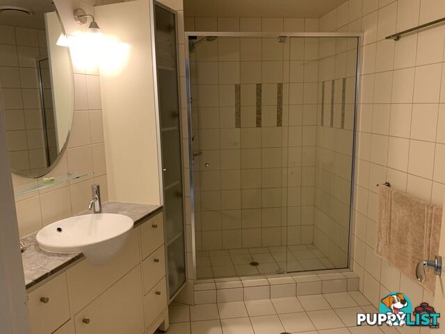 ID:3723728 1 Holman Street KANGAROO POINT QLD 4169