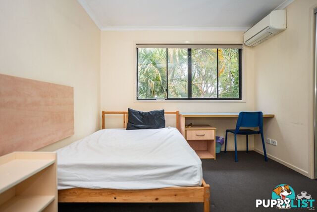 50/45 Barrett Street Robertson QLD 4109