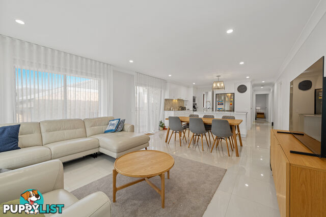 Unit28/30 Lindeman Place Eight Mile Plains QLD 4113