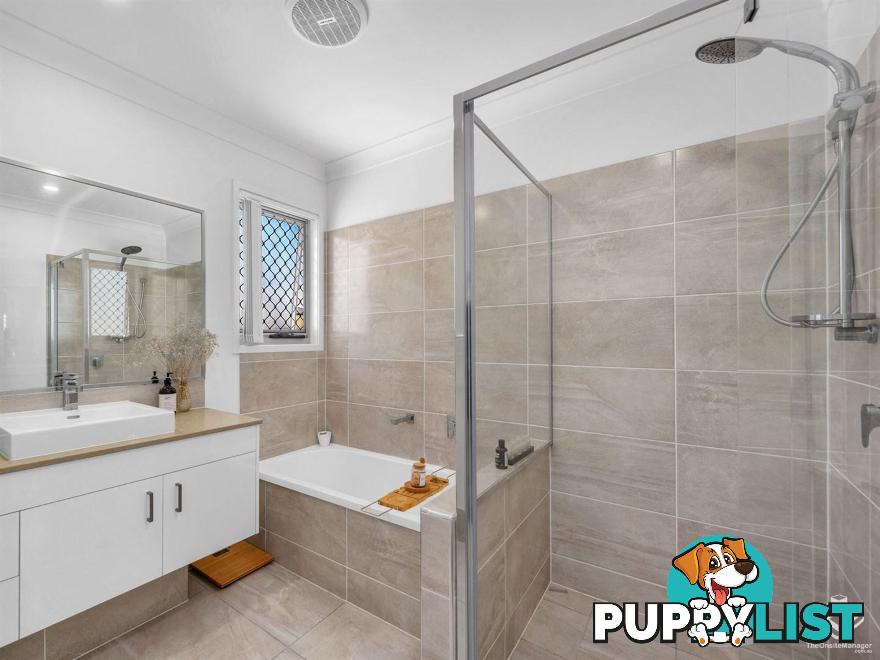 4/190 Queens Road Nudgee QLD 4014