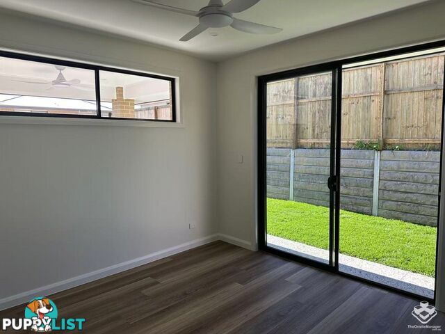 17 Airfield Street Park Ridge QLD 4125