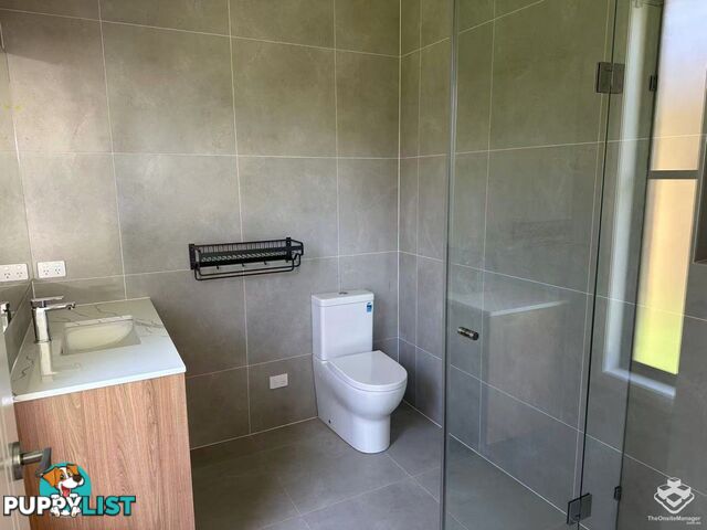 17 Airfield Street Park Ridge QLD 4125