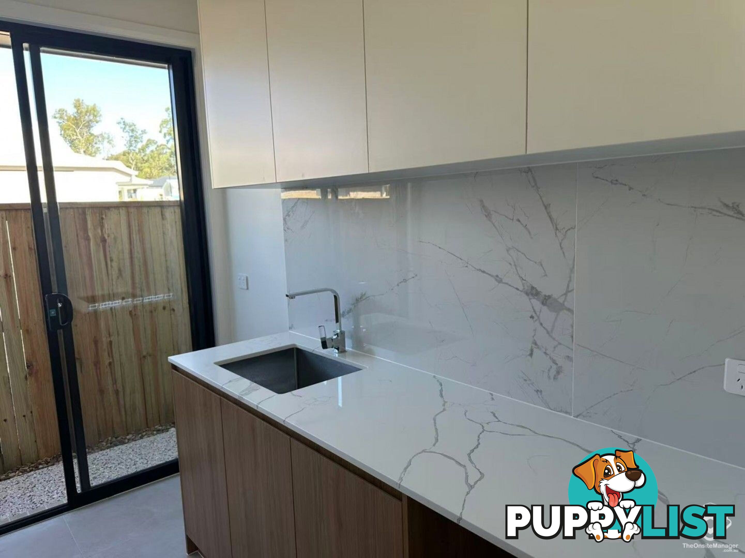 17 Airfield Street Park Ridge QLD 4125