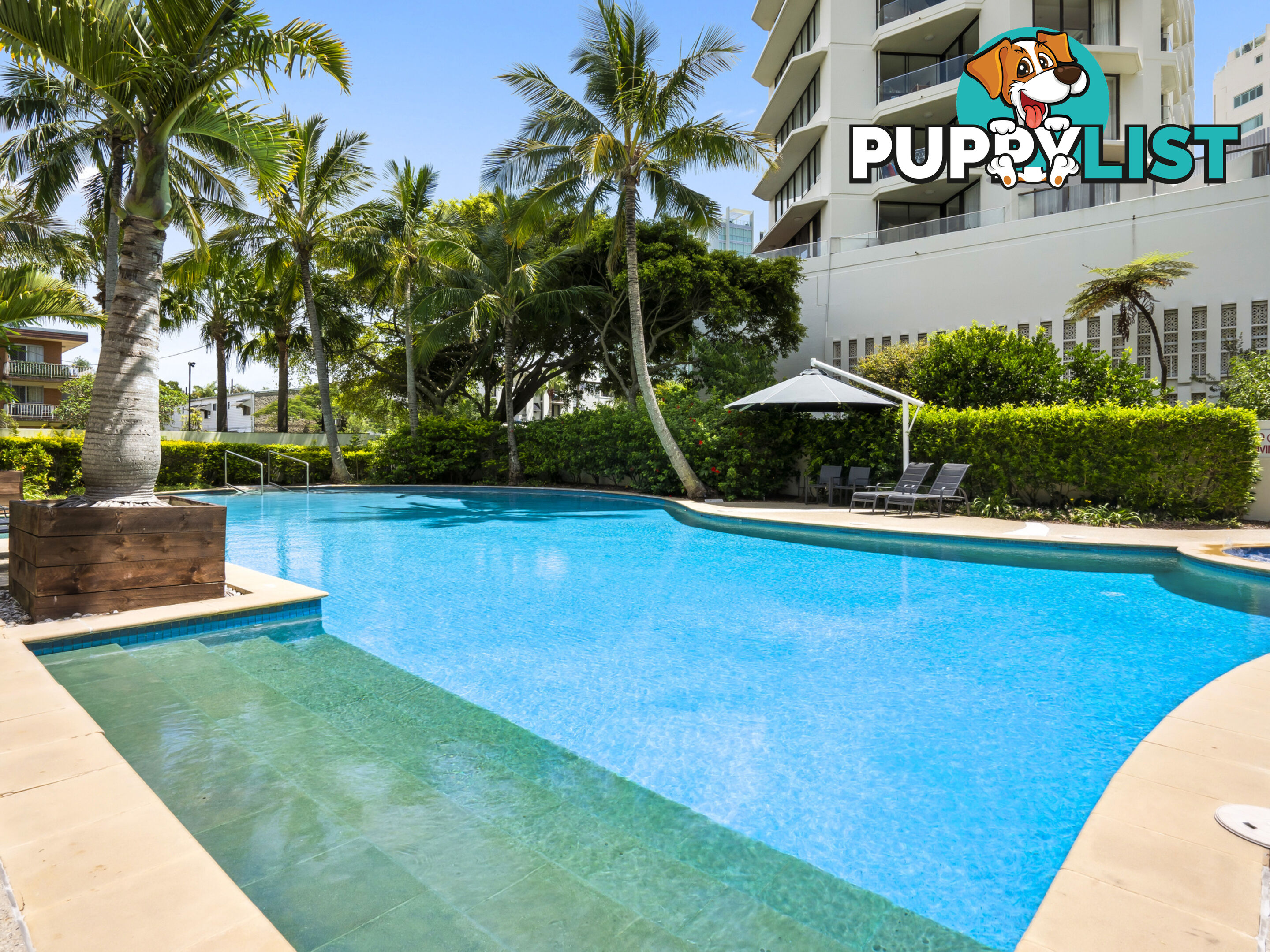 ID:21155923 326 Marine Parade Labrador QLD 4215