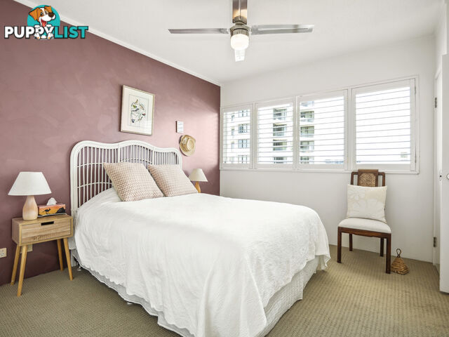 ID:21155923 326 Marine Parade Labrador QLD 4215