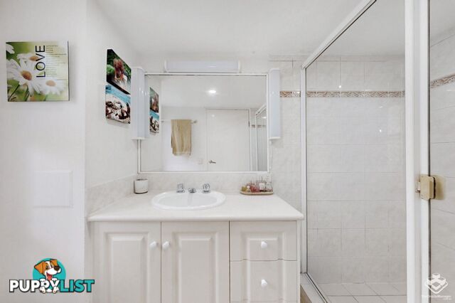 Unit1/78-80 Stanhill Drive Chevron Island QLD 4217