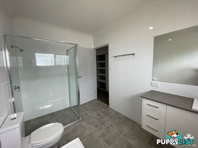 2/2 Silurian Lane Kallangur QLD 4503