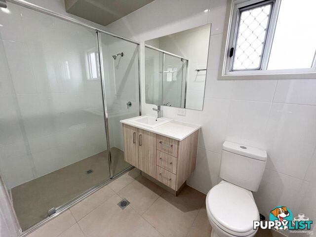 2/2 Silurian Lane Kallangur QLD 4503