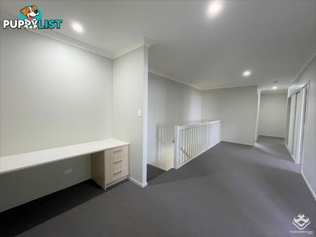 2/2 Silurian Lane Kallangur QLD 4503