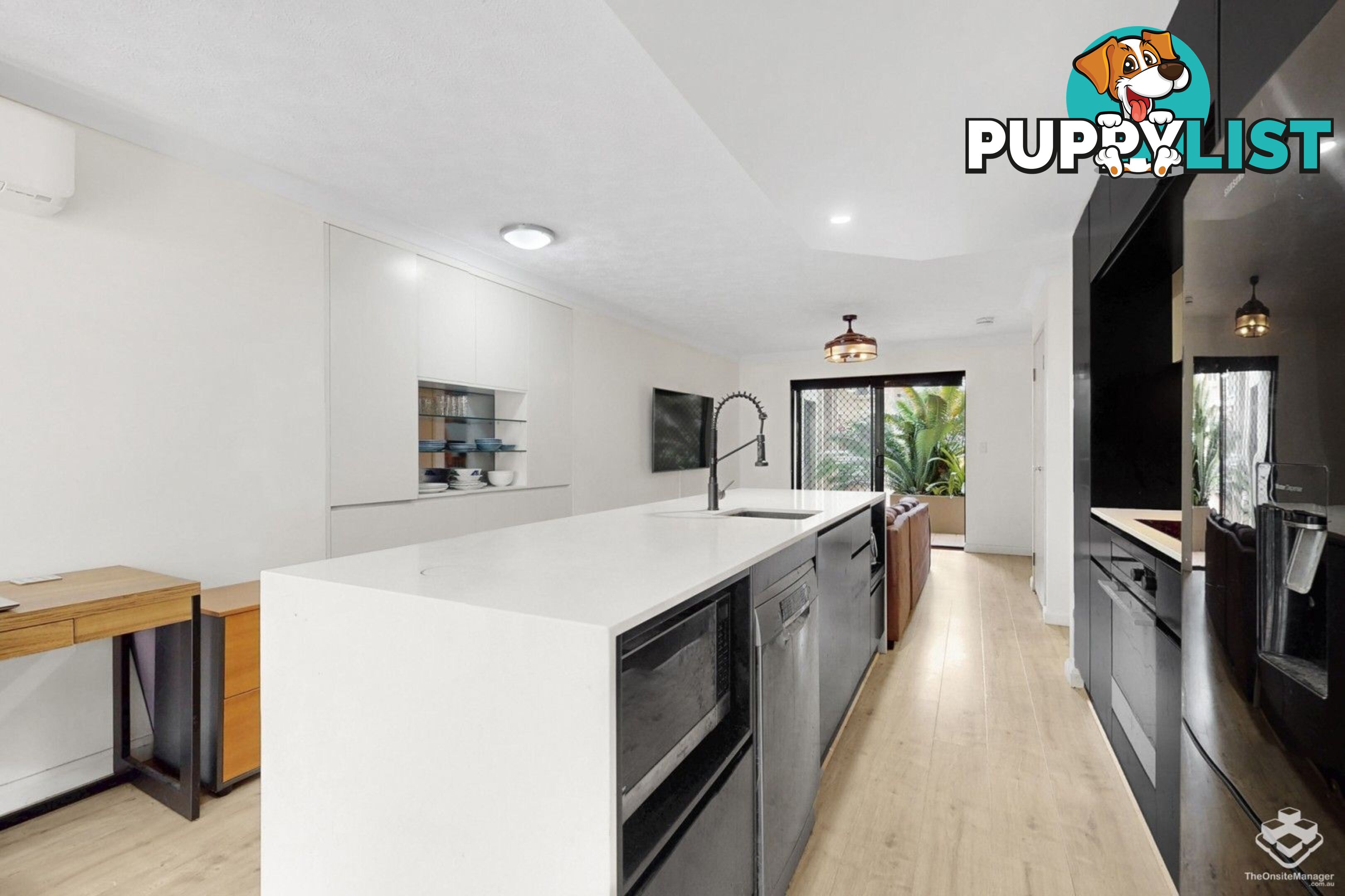 Unit 2/13-15 Illawong Street Chevron Island QLD 4217