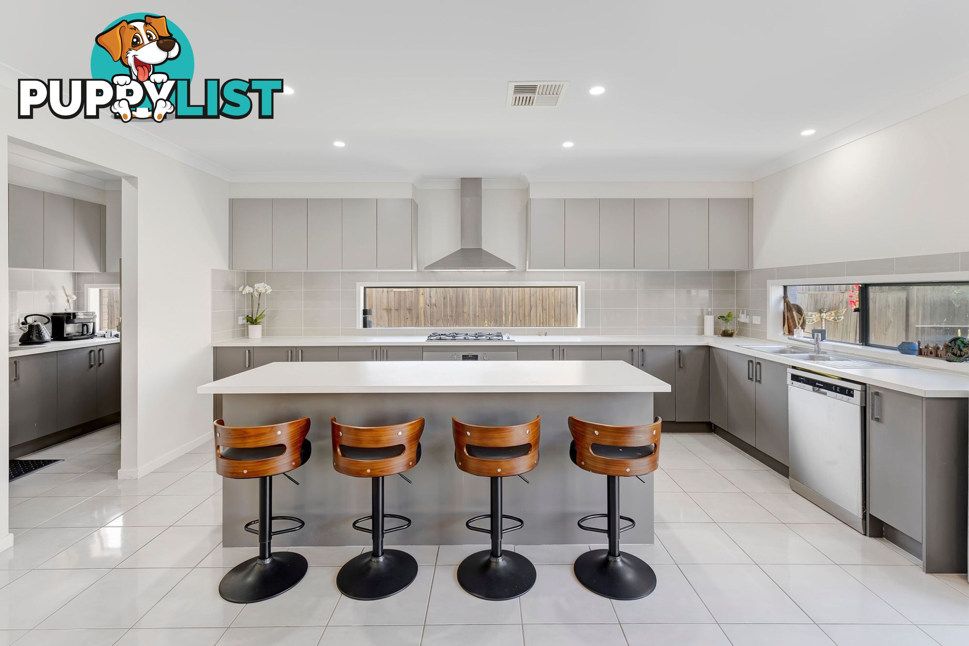 33 Honeyeater Street Bahrs Scrub QLD 4207