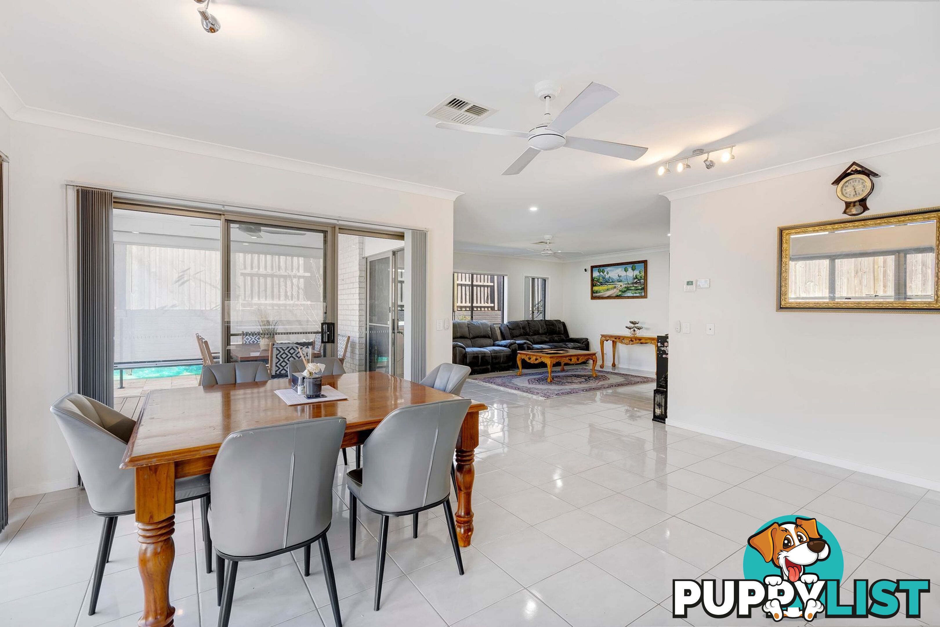 33 Honeyeater Street Bahrs Scrub QLD 4207