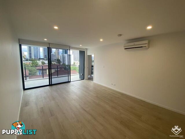 ID:21140329 266 Stanhill Drive Surfers Paradise QLD 4217