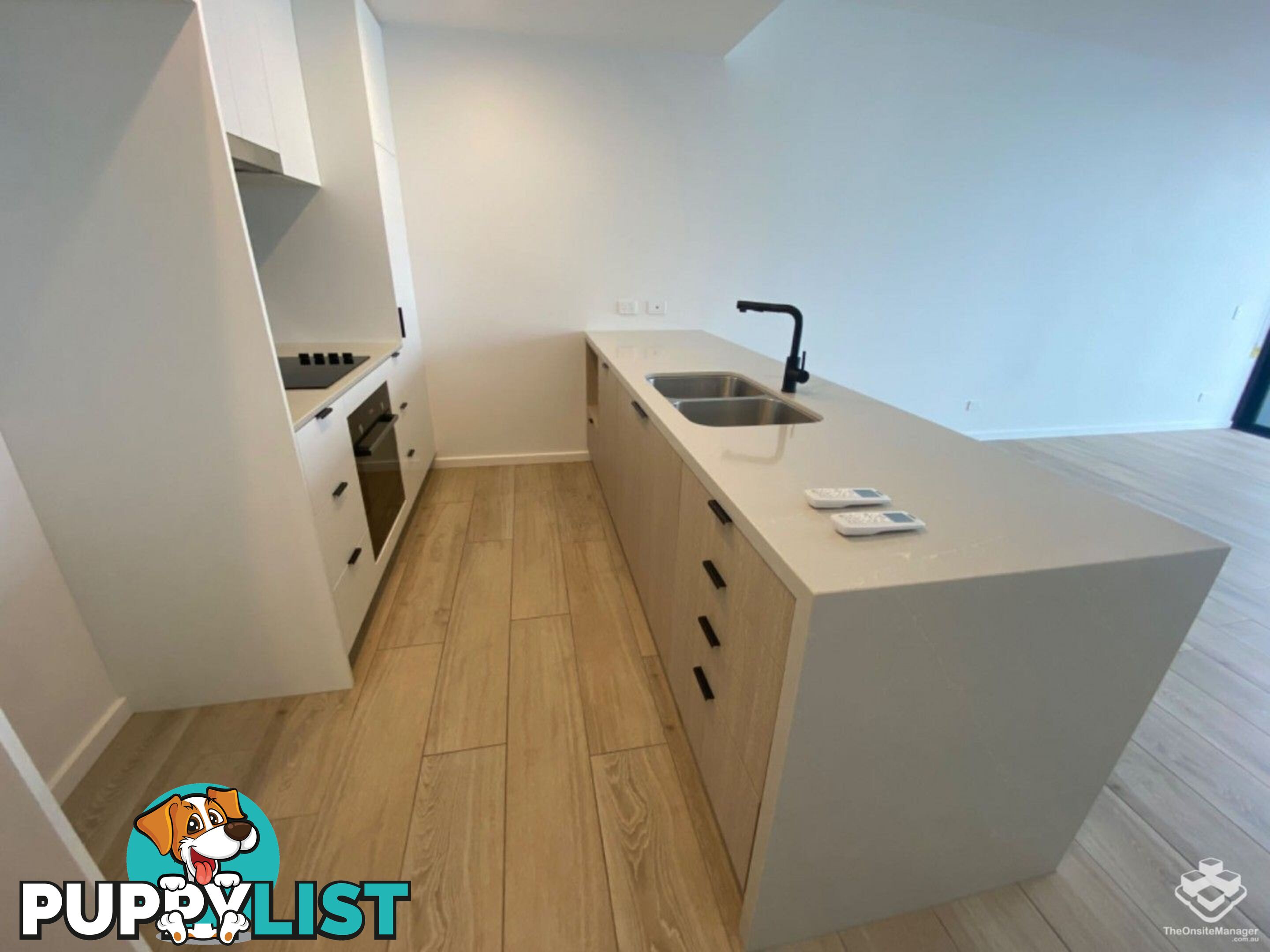 ID:21140329 266 Stanhill Drive Surfers Paradise QLD 4217