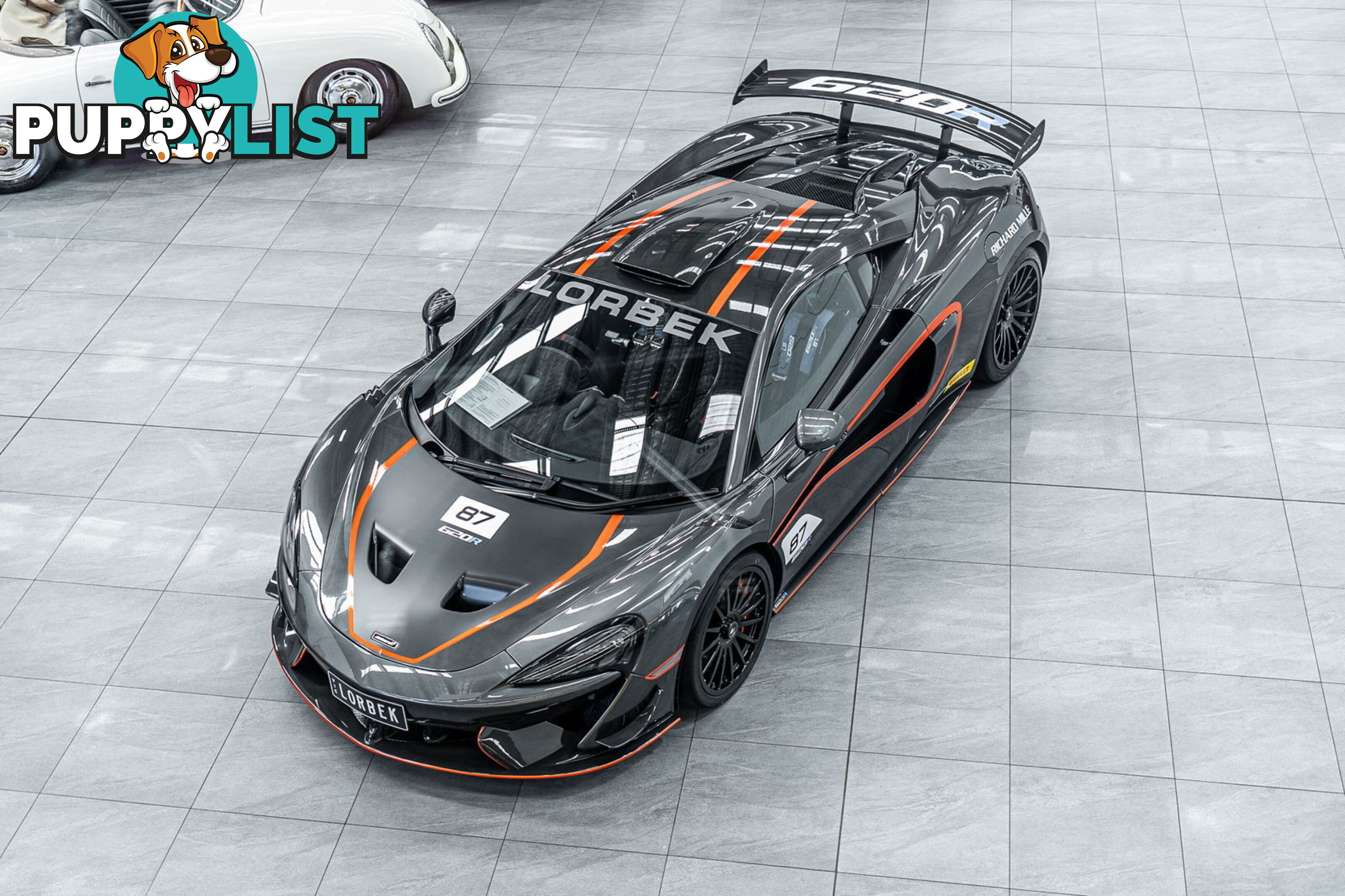 2021 McLaren 620R  