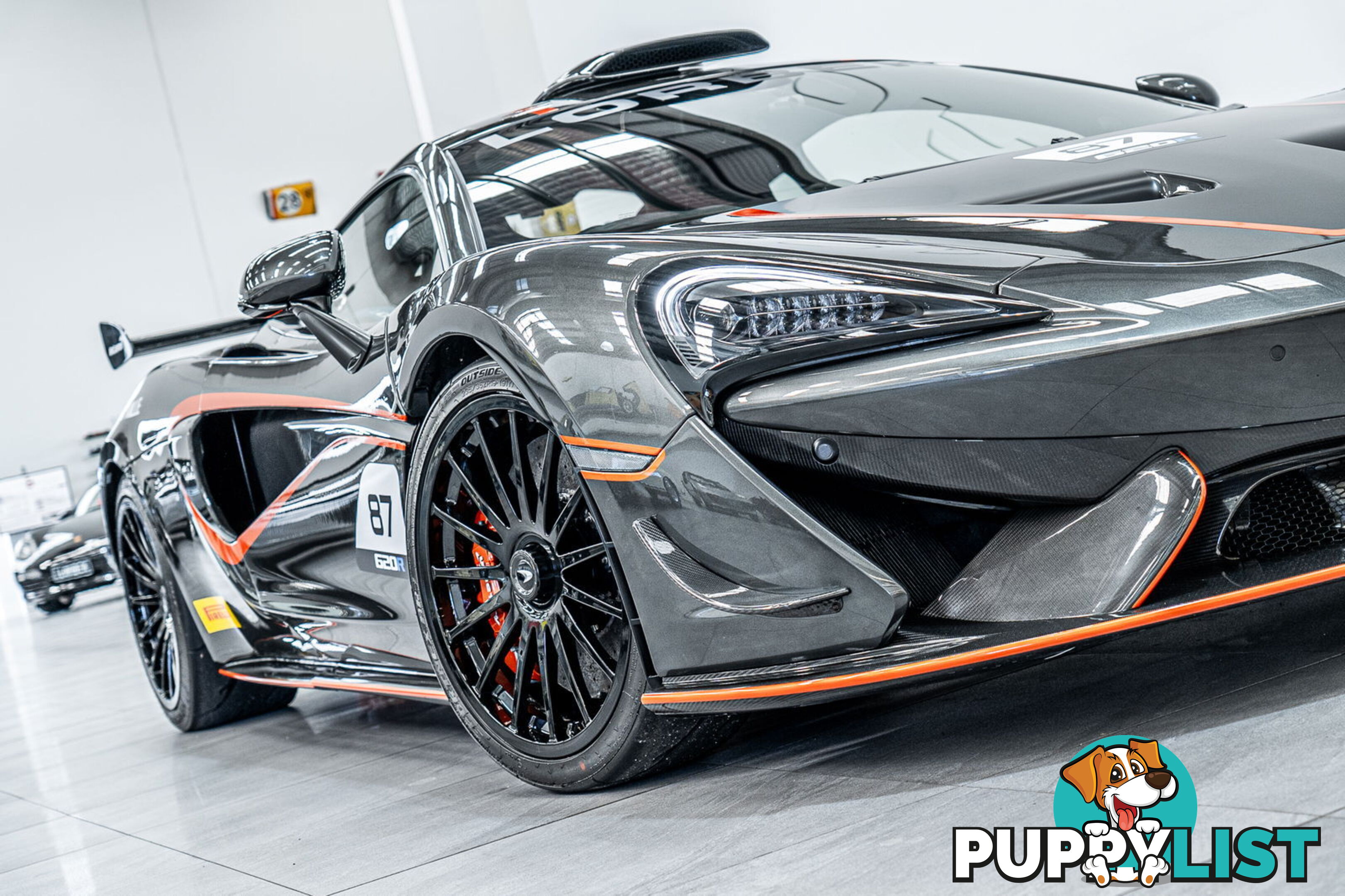 2021 McLaren 620R  