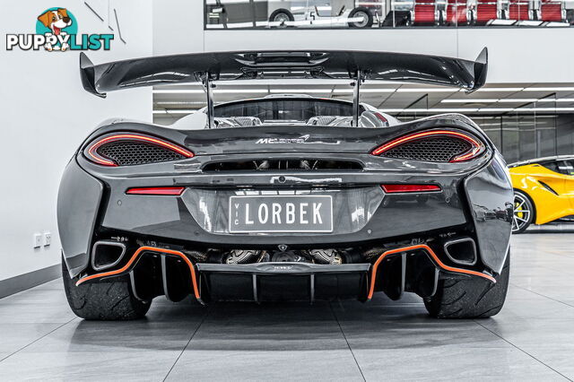 2021 McLaren 620R  