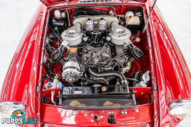 1976 MG B GT V8 