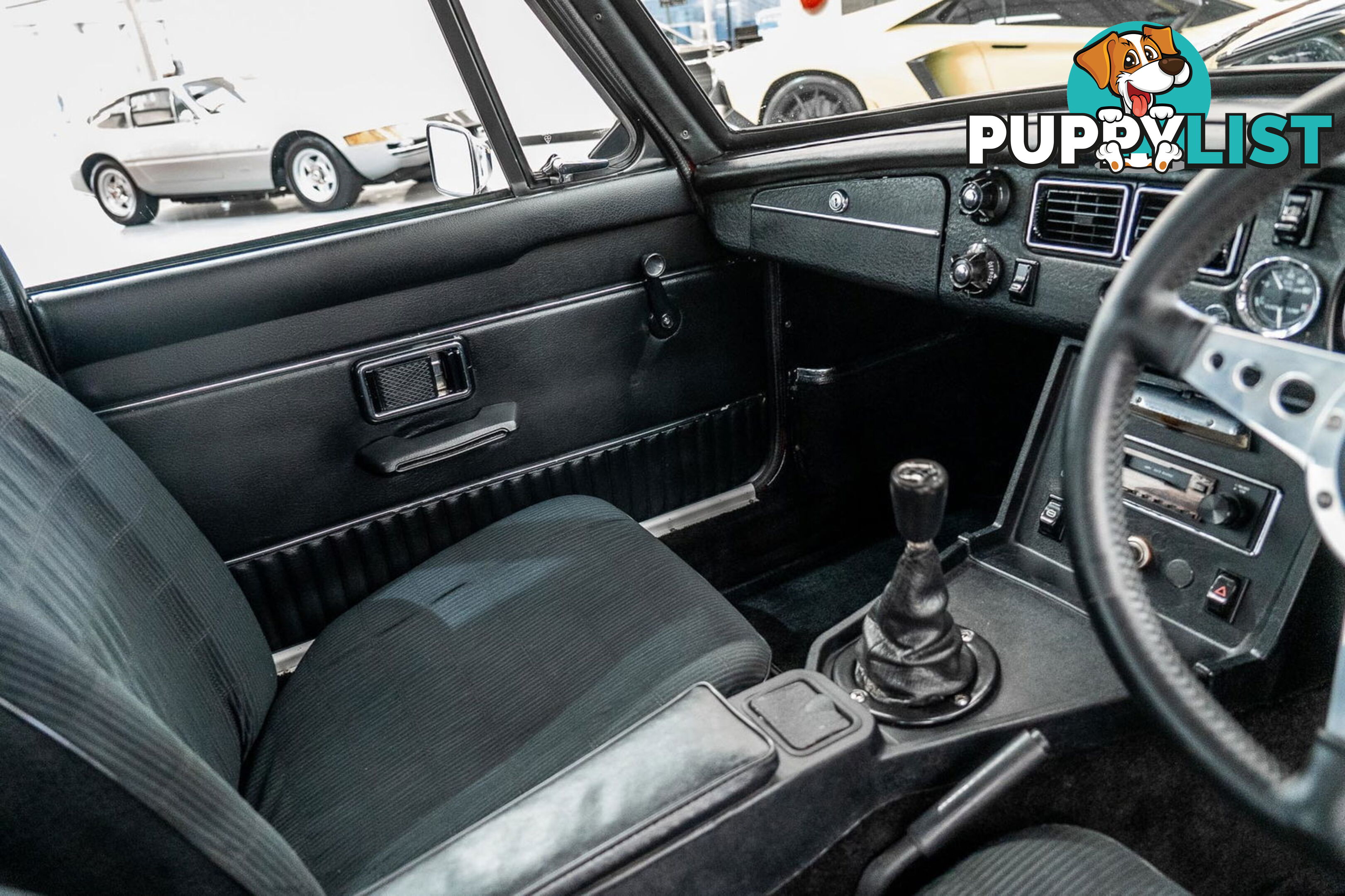 1976 MG B GT V8 