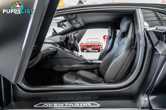 2011 Lamborghini Aventador LP700-4 834