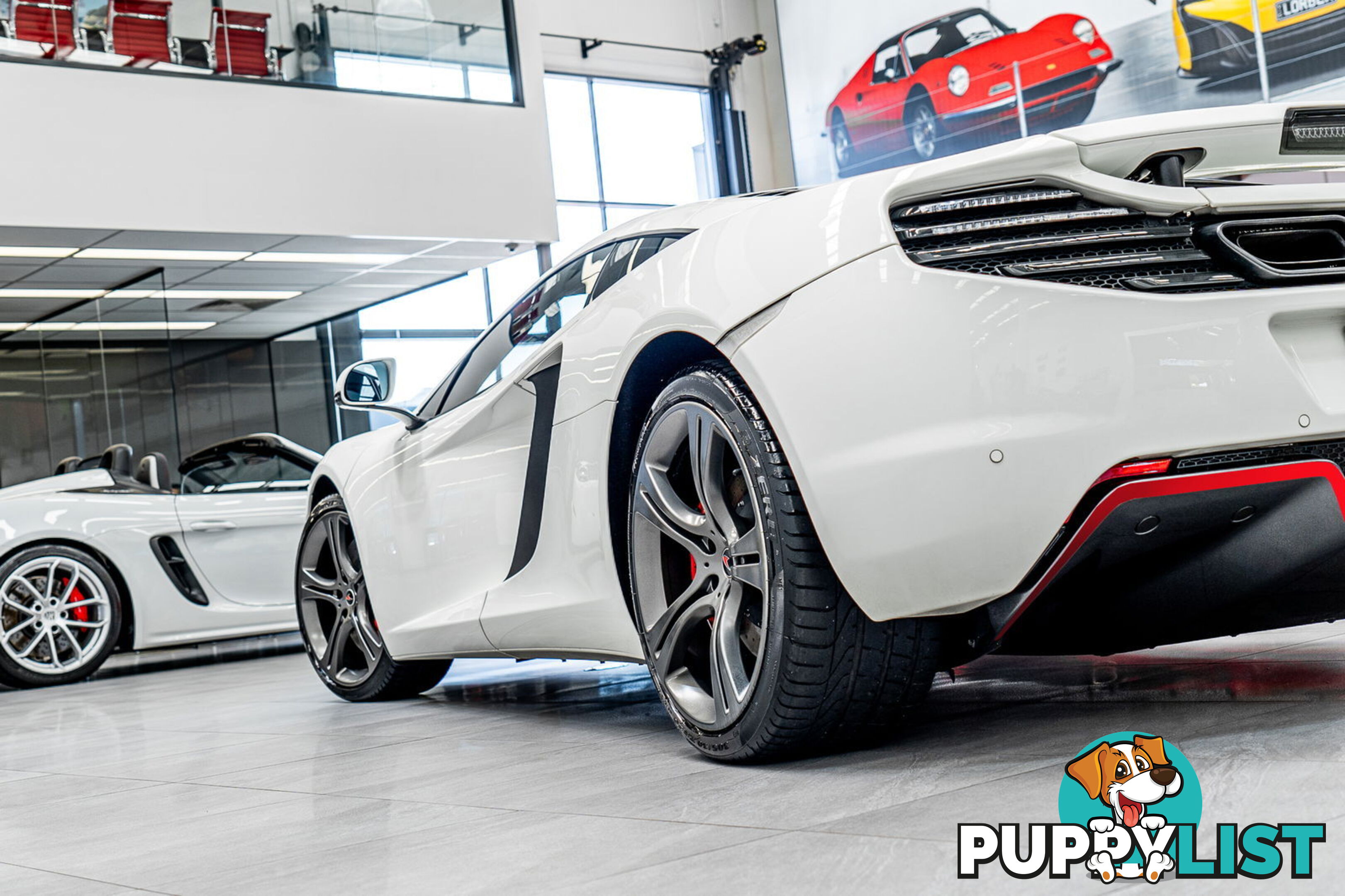 2012 McLaren MP4-12C  