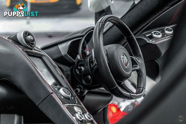 2016 McLaren 650S  
