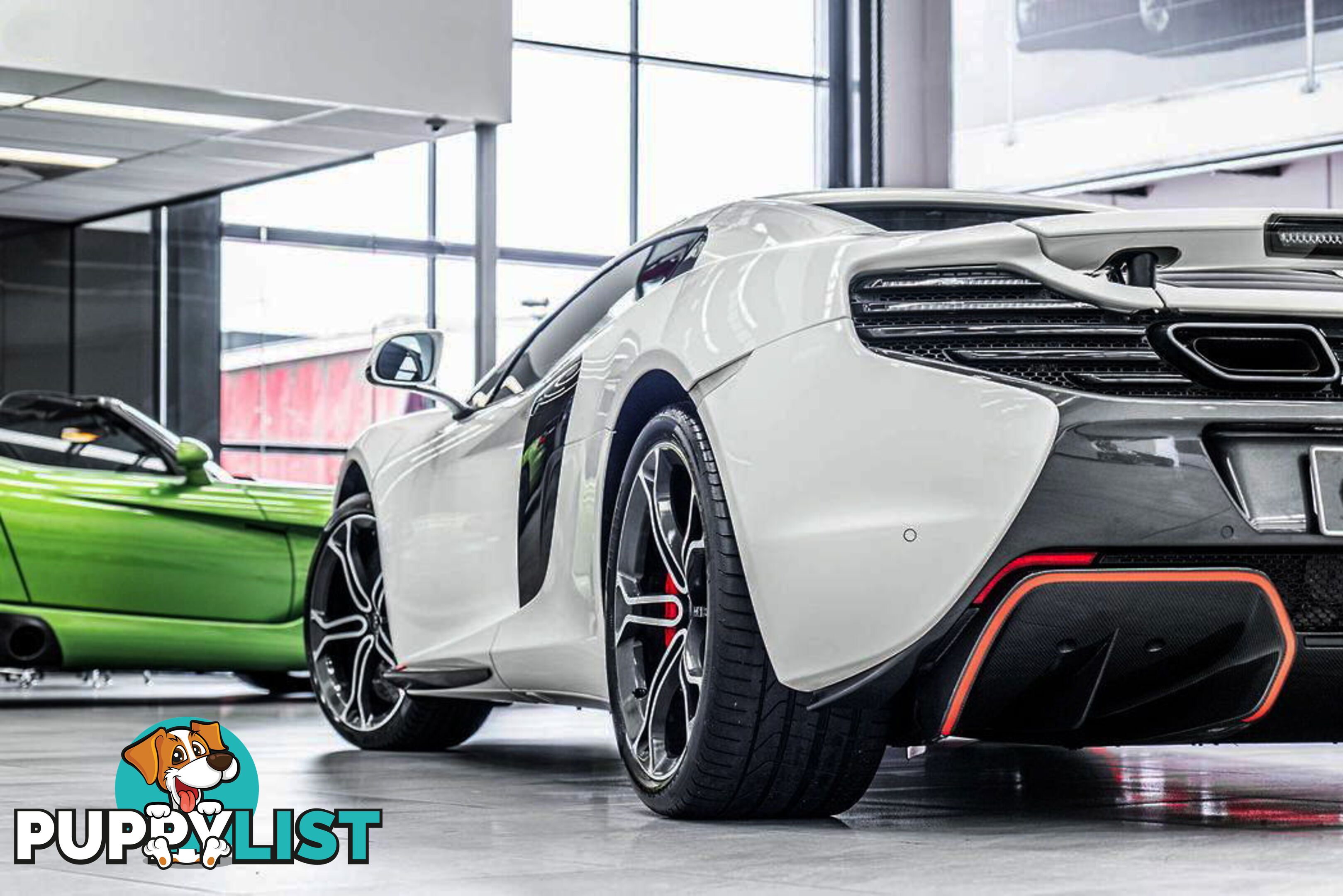 2016 McLaren 650S  