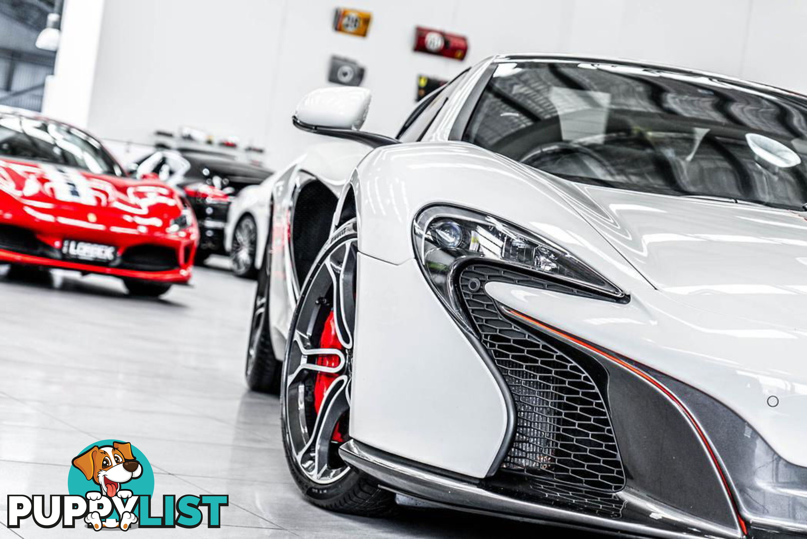 2016 McLaren 650S  