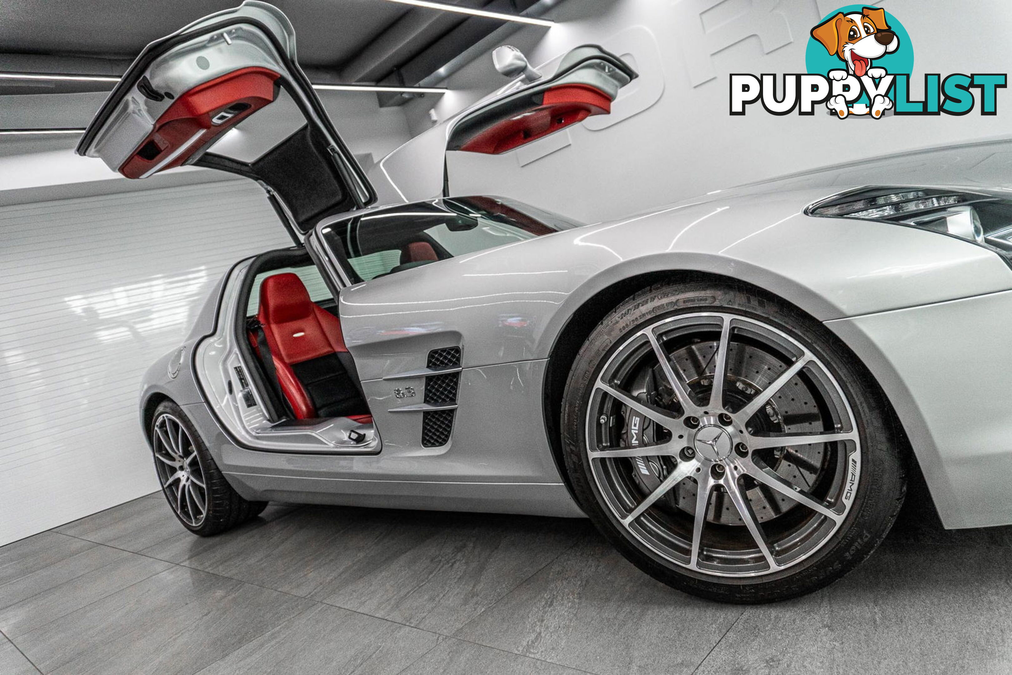 2010 Mercedes-Benz SLS AMG 197