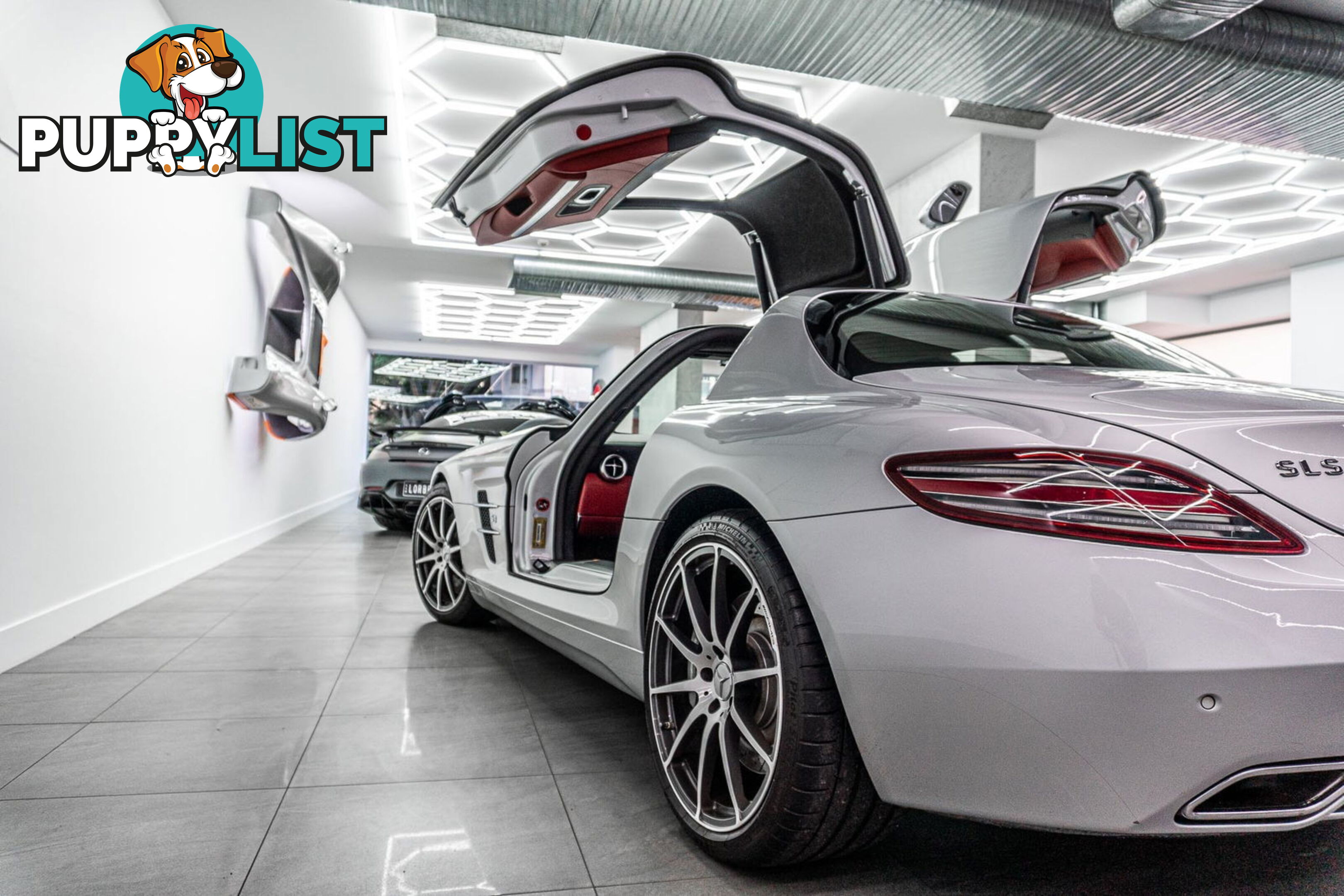 2010 Mercedes-Benz SLS AMG 197