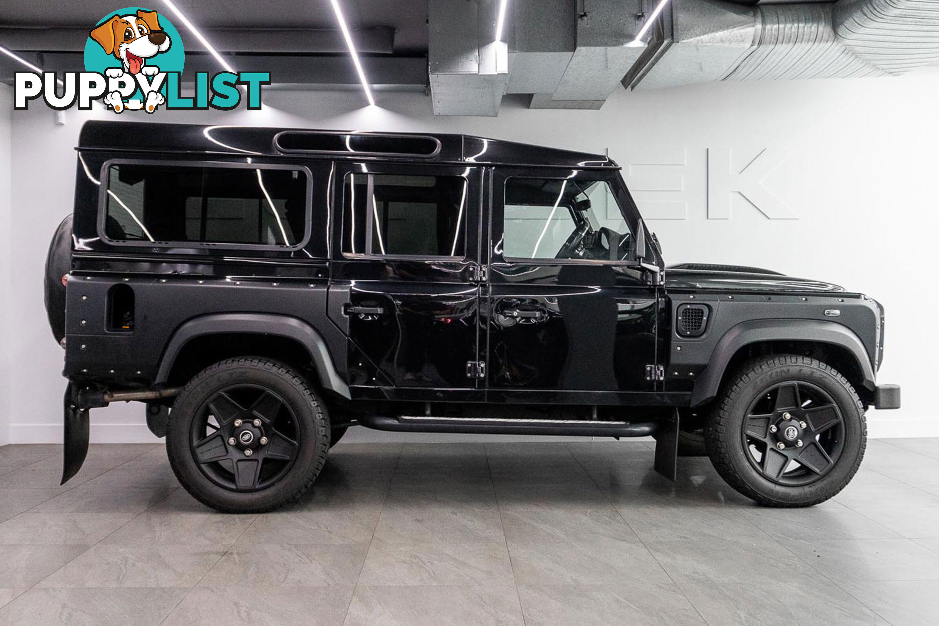 2016 Land Rover Defender 110 End Edition ( Chelsea Truck Package ) MY16