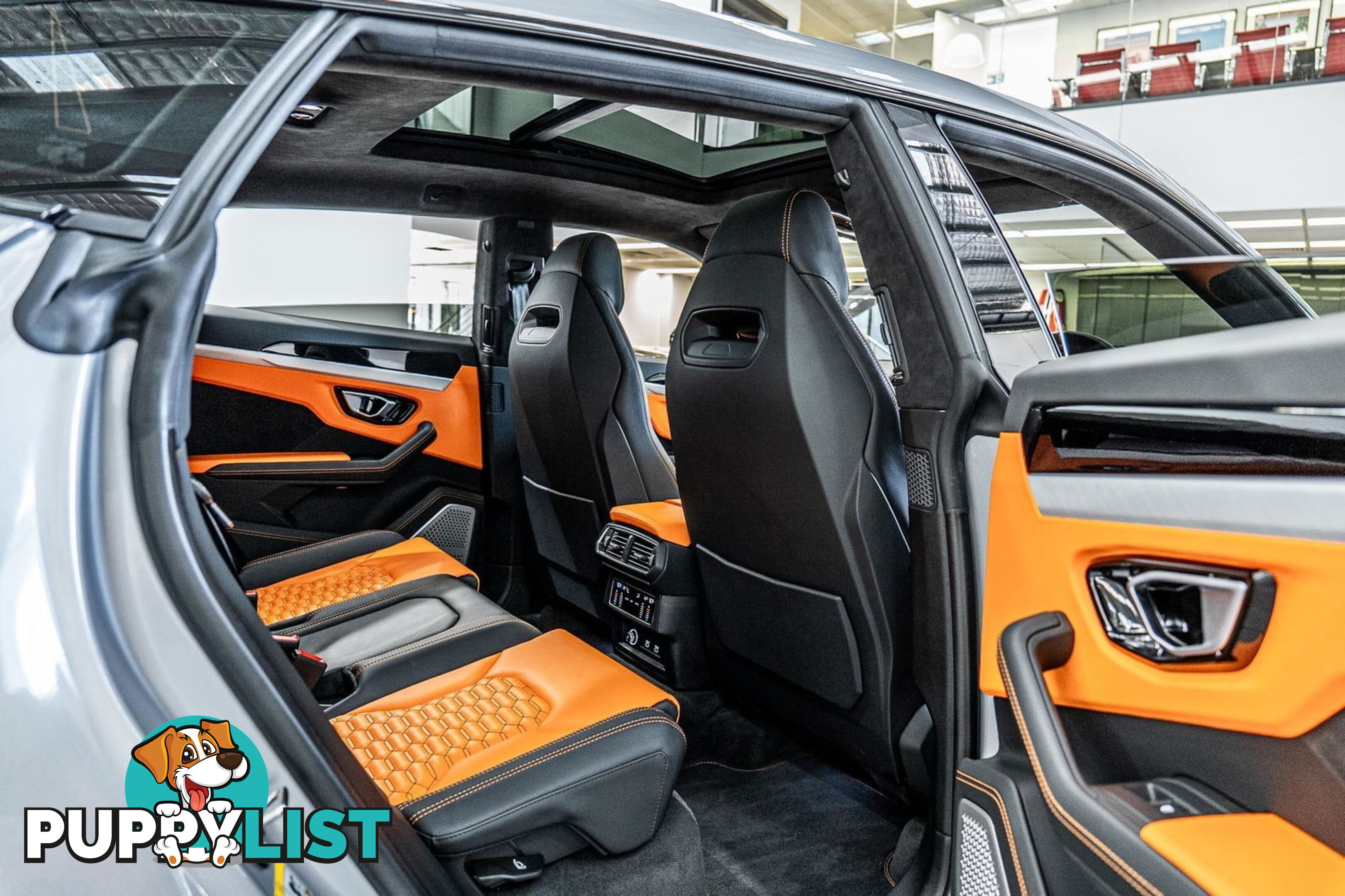 2023 Lamborghini Urus 5 Seat 636 MY22