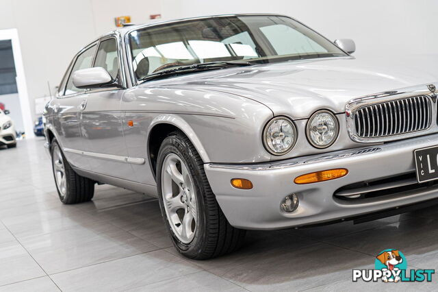 2002 Jaguar XJ8 V8 3.2L Heritage 