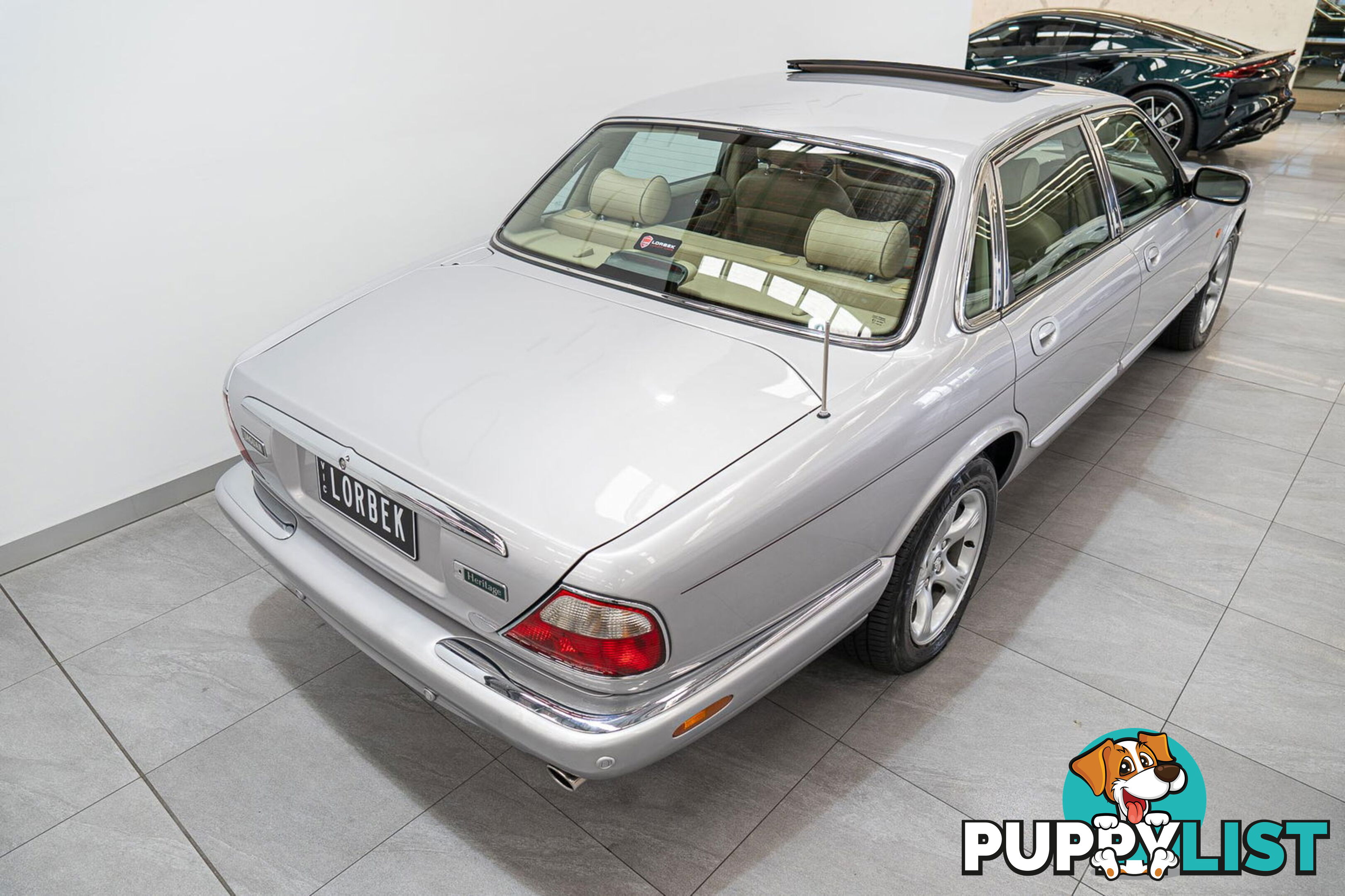 2002 Jaguar XJ8 V8 3.2L Heritage 